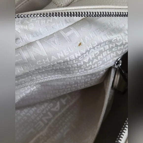 Chanel Large Quilter Stitch Caviar Leather HandBag from the mid-90s, - Picture 11 of 16